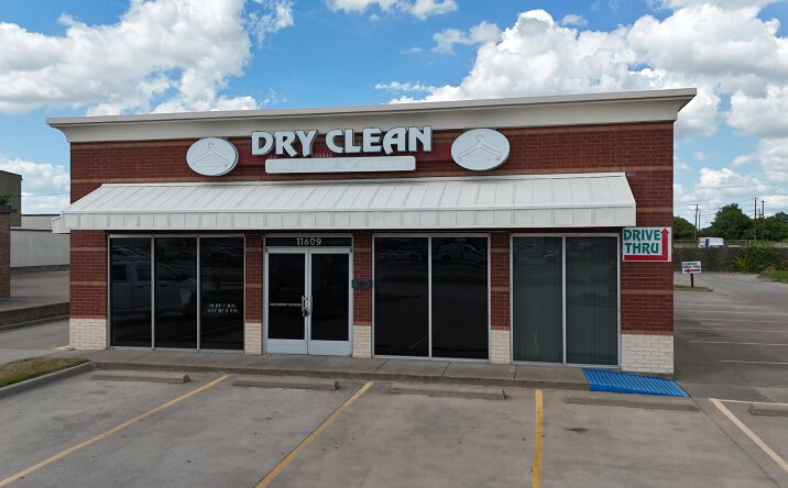 Pictures of Retail property located at 11609 Northwest Highway, Dallas, TX 75218 for sales - image #1