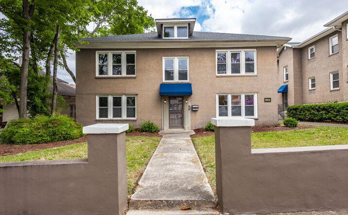 Pictures of Office property located at 1016 17th Ave S, Nashville, TN 37212 for sales - image #1