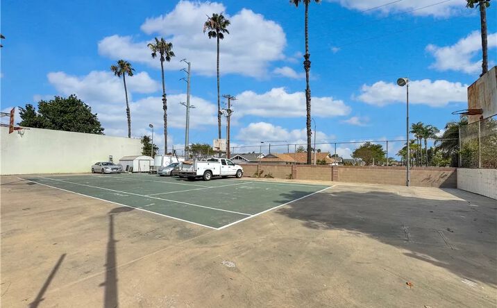 Pictures of Land property located at 7736 Sugar, Huntington Beach, CA 92647 for sales - image #1