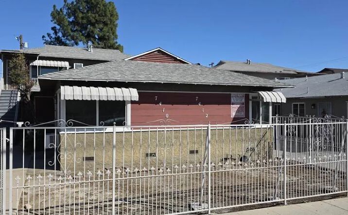 Pictures of Multifamily property located at 7410 Vineland Avenue, Sun Valley, CA 91352 for sales - image #1