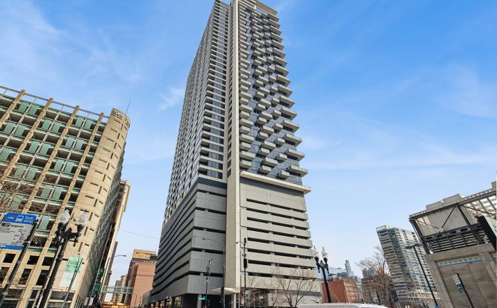 Pictures of Land, Special Purpose property located at 235 W Van Buren Street 262-264-288-292, Chicago, IL 60607 for sales - image #1
