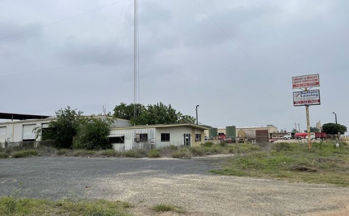 Pictures of Industrial, Special Purpose property located at 2081 Bi 35 East, Pearsall, TX 78061 for sales - image #1
