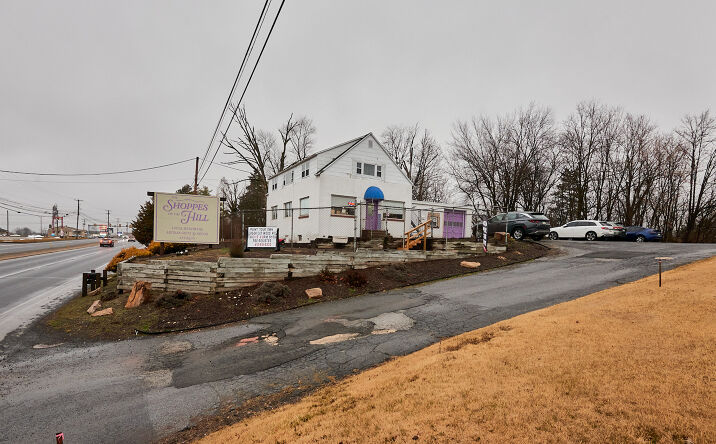 Pictures of Retail, Office, Mixed Use property located at 6631 Perkiomen Avenue, Birdsboro, PA 19508 for sales - image #1