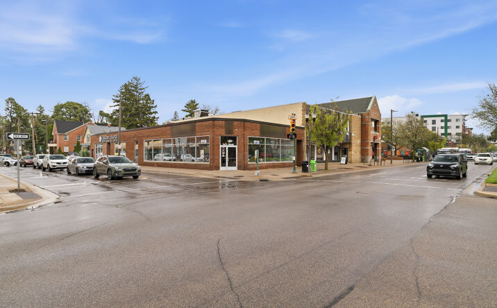 Pictures of Retail, Business for Sale property located at 501 East Grand River Avenue, East Lansing, MI 48823 for sales - image #1