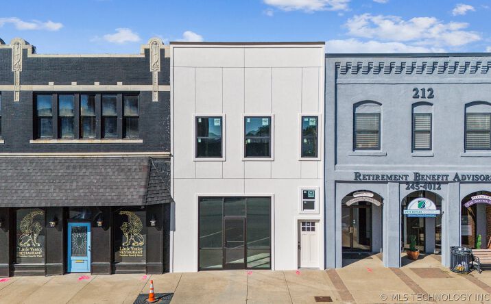 Pictures of Industrial, Office, Retail property located at 210 N Main Street, Sand Springs, OK 74063 for sales - image #1