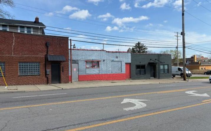 1384-1386 Sullivant Avenue, Columbus