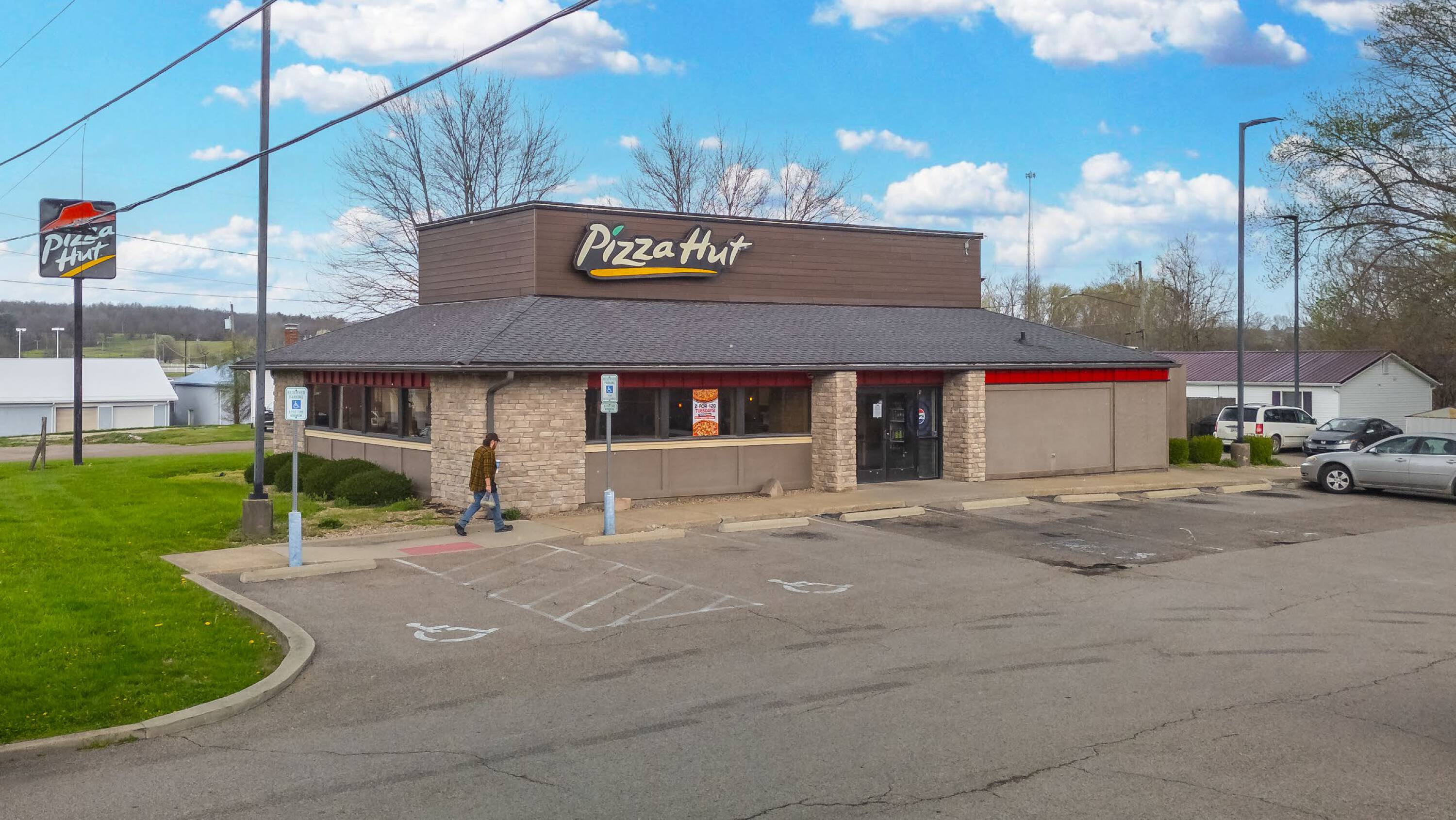 512 Carroll St, New Lexington, OH 43764