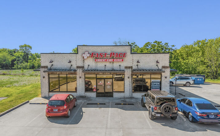 Pictures of Retail, Office property located at 829 West Main Street, Woodbury, TN 37190 for sales - image #1