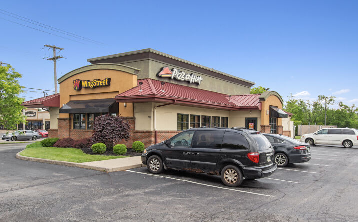 Pictures of Retail property located at 795 Youngstown Warren Road, Niles, OH 44446 for sales - image #1