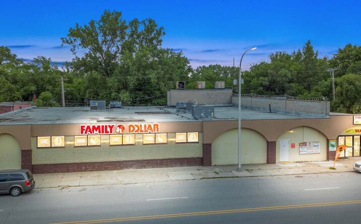 Pictures of Retail property located at 1435 West 25th Avenue, Gary, IN 46407 for sales - image #1