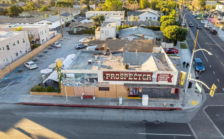 Pictures of Retail property located at 2400-2414 East 7th Street, Long Beach, CA 90814 for sales - image #1