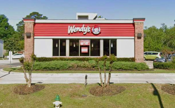 Pictures of Retail property located at 3915 Pontchartrain Drive, Slidell, LA 70458 for sales - image #1