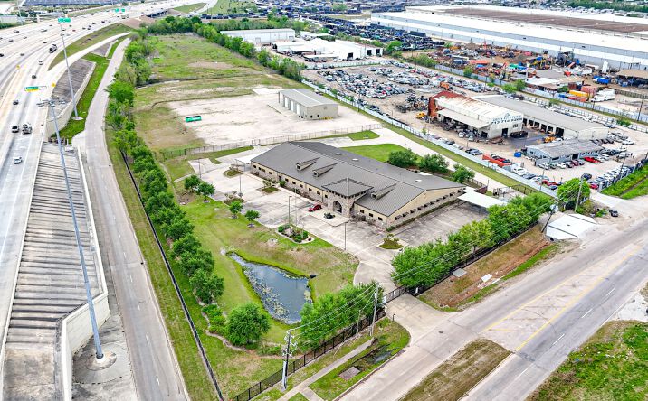 Pictures of Industrial property located at 2990 Holmes Road, Houston, TX 77051 for sales - image #1