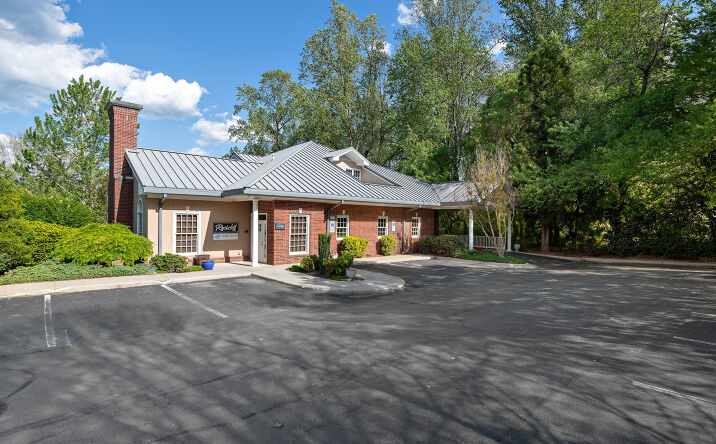 Pictures of Office property located at 4 Medical Park Drive, Asheville, NC 28803 for sales - image #1