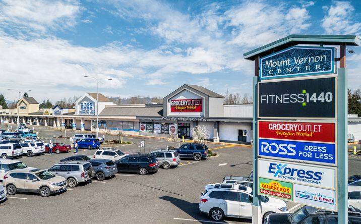 Pictures of Retail property located at 525 E College Way, Mount Vernon, WA 98273 for sales - image #1