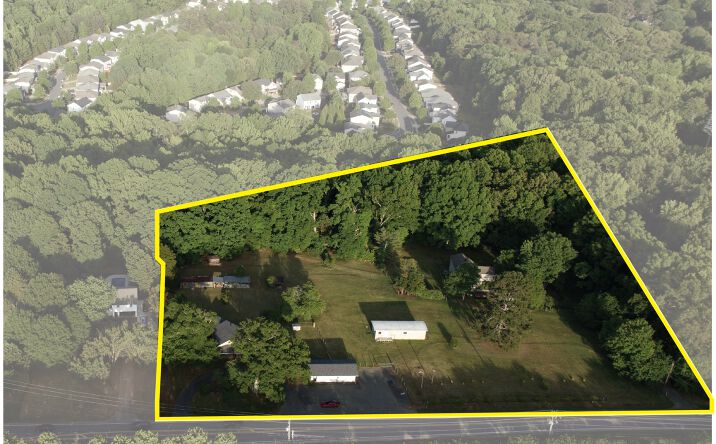 Pictures of Land property located at 15217 Steele Creek Rd, Charlotte, NC 28273, 15121 Steele Creek Rd, Charlotte, NC 28273 for sales - image #1