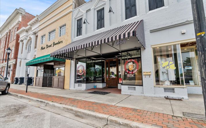 Pictures of Retail property located at 26 PUBLIC SQ DARLINGTON SC 29532, DARLINGTON, SC 29532 for sales - image #1
