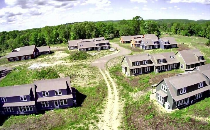 Pictures of Multifamily property located at 58 Old Amity Rd, Bethany, CT 06524 for sales - image #1