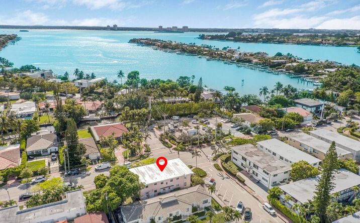Pictures of Multifamily property located at 8031 HAWTHORNE AVE, MIAMI BEACH, FL 33141-1037 for sales - image #1