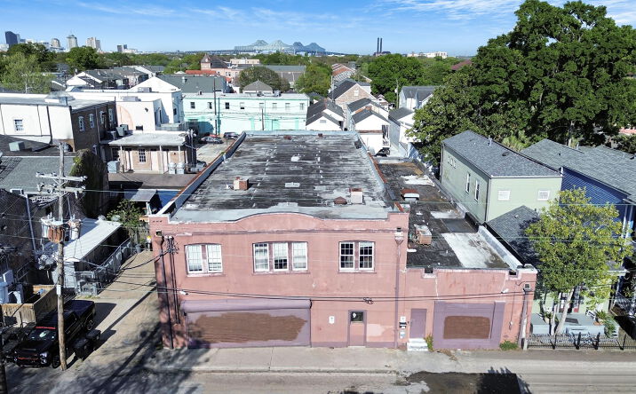 Pictures of Retail, Multifamily, Office property located at 1021 Pleasant St, New Orleans, LA 70115 for sales - image #1