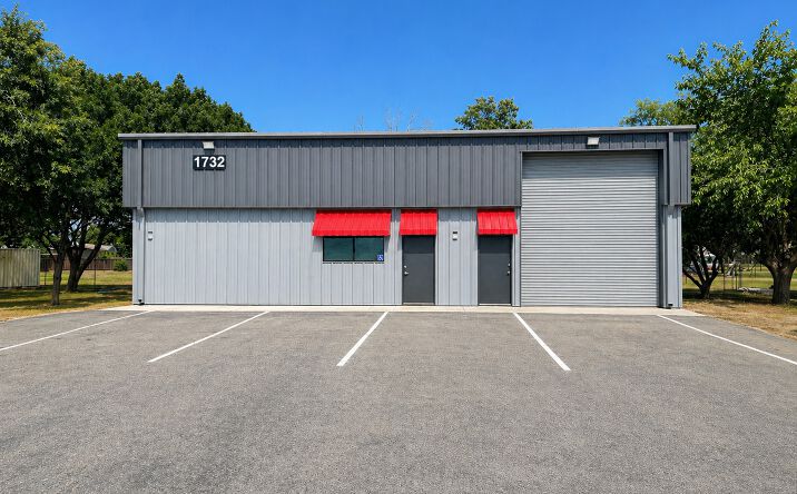 1732 E Yosemite, Madera