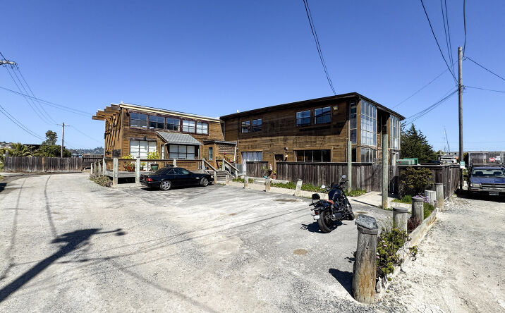 Pictures of Multifamily property located at 40 VARDA LNDG RD, SAUSALITO, CA 94965-1417 for sales - image #1