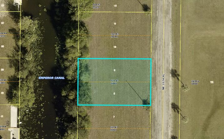 Pictures of Retail property located at 1702 NE 10th Place, Cape Coral, FL 33909 for sales - image #1