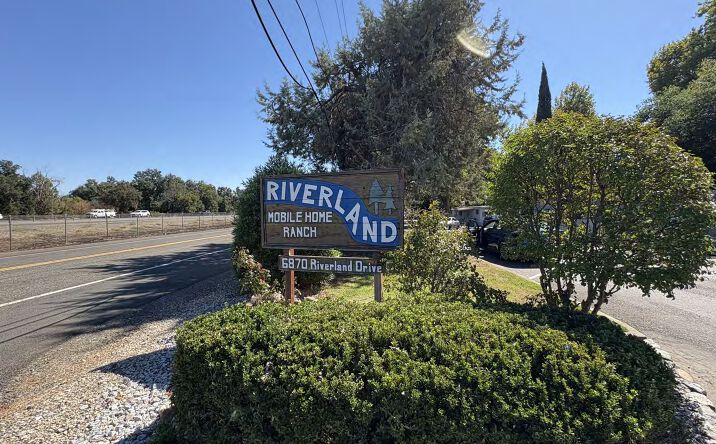 Pictures of Mobile Home Park property located at 6870 Riverland Dr, Redding, CA 96002 for sales - image #1