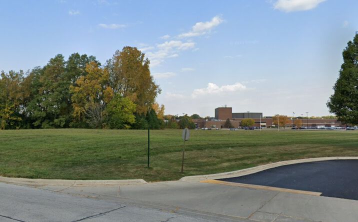 Pictures of Land property located at Foxfield & Kirk Road, St. Charles, IL 60174 for sales - image #1