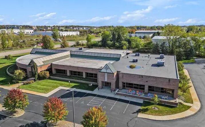 Pictures of Office property located at 4500 60th St SE, Grand Rapids, MI 49512 for sales - image #1