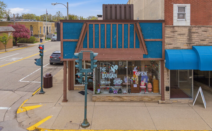Pictures of Retail, Office property located at 132 W HURON ST, BERLIN, WI 54923-1546 for sales - image #1