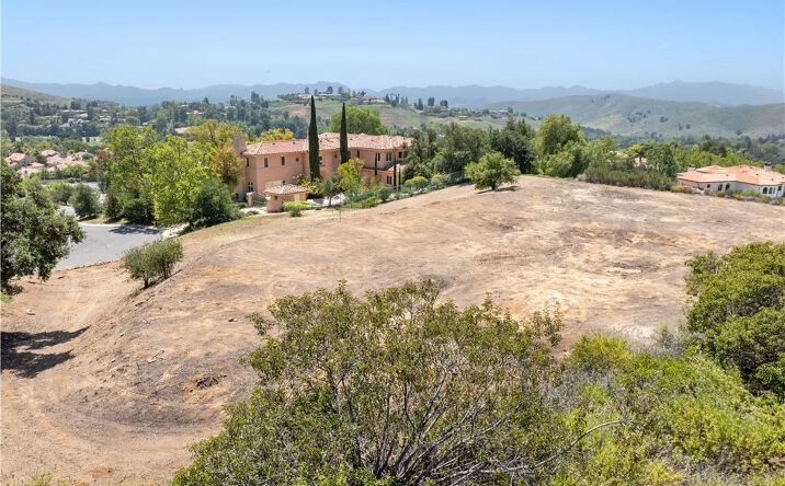 Pictures of Land property located at 1893 Dawn Meadow, Thousand Oaks, CA 91362 for sales - image #1