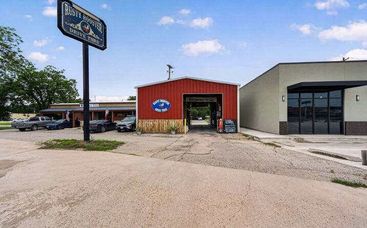 Pictures of Retail, Hospitality, Special Purpose property located at 806 U.S. 90, Castroville, TX 78009 for sales - image #1