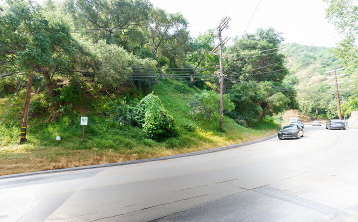 Pictures of Land property located at 2145 Laurel Canyon Boulevard, Los Angeles, CA 90046 for sales - image #1