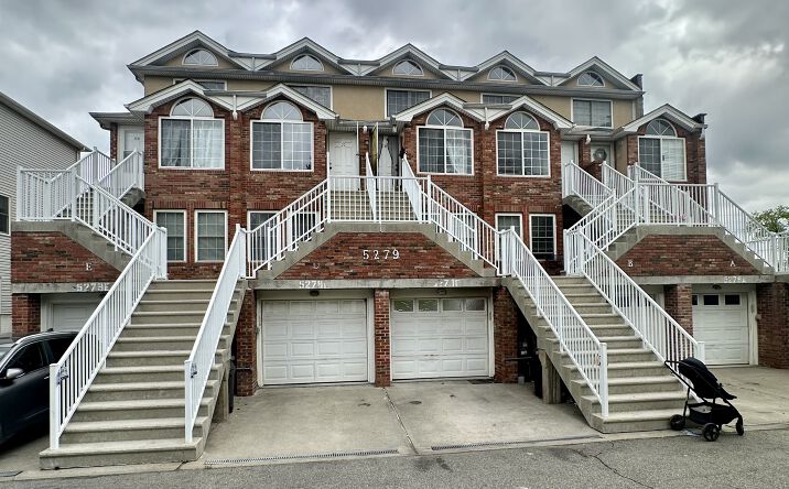 Pictures of Multifamily property located at 5279 Arthur Kill Road, Staten Island, NY 10307 for sales - image #1