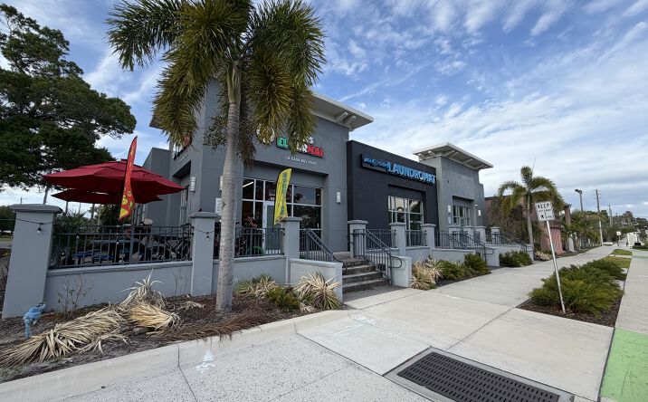Pictures of Retail property located at 1310 CLEVELAND ST, CLEARWATER, FL 33755-5101 for sales - image #1