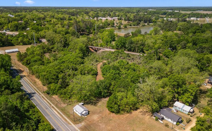 Pictures of Land property located at 174 Harry C Raysor Dr, Saint Matthews, SC 29135 for sales - image #1