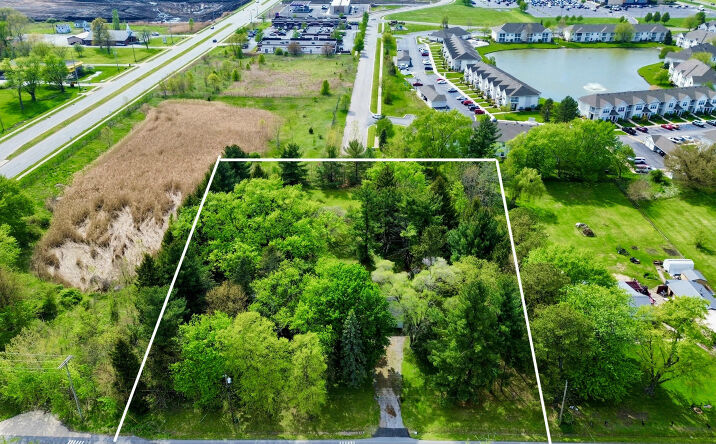 Pictures of Land property located at 806 N 450 W, Valparaiso, IN 46385 for sales - image #1