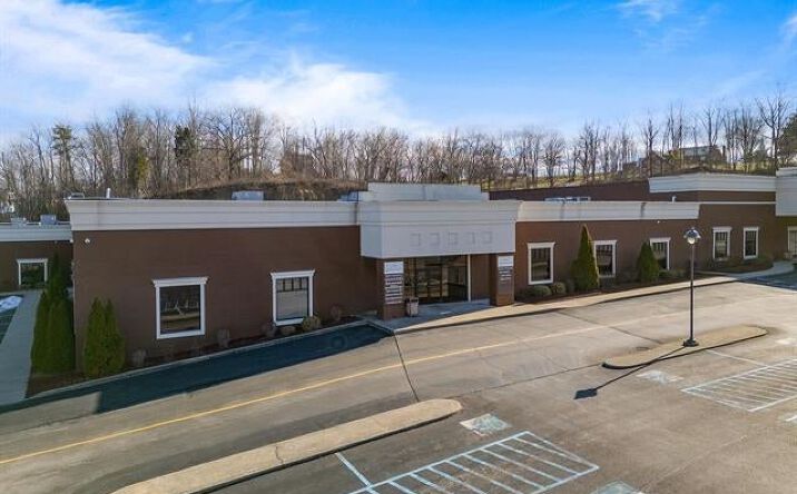 Pictures of Special Purpose property located at 3244 U.S. 60 Suite 21A, Huntington, WV 25705 for sales - image #1