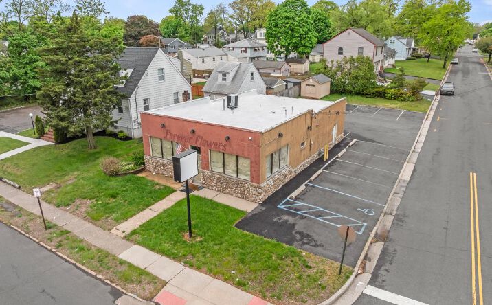 Pictures of Retail, Office property located at 136 Stelton Road, Piscataway, NJ 08854 for sales - image #1
