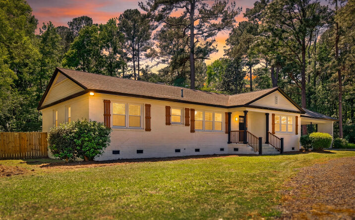 Pictures of Office, Mixed Use, Retail property located at 1120 Central Avenue, Summerville, SC 29483 for sales - image #1