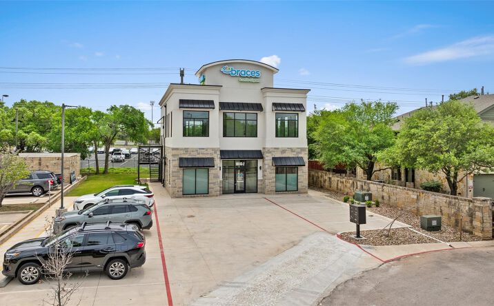 Pictures of Office property located at 10521 Parmer Lane, Cedar Park, TX 78613 for sales - image #1