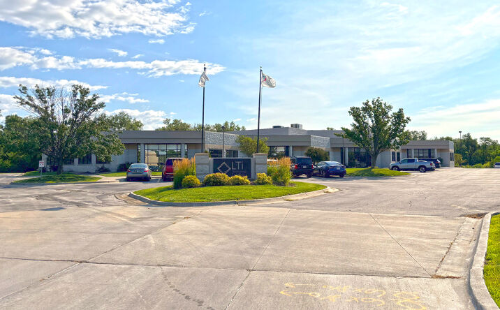 Pictures of Office, Industrial property located at 4131 South 143rd Circle, Omaha, NE 68137 for sales - image #1