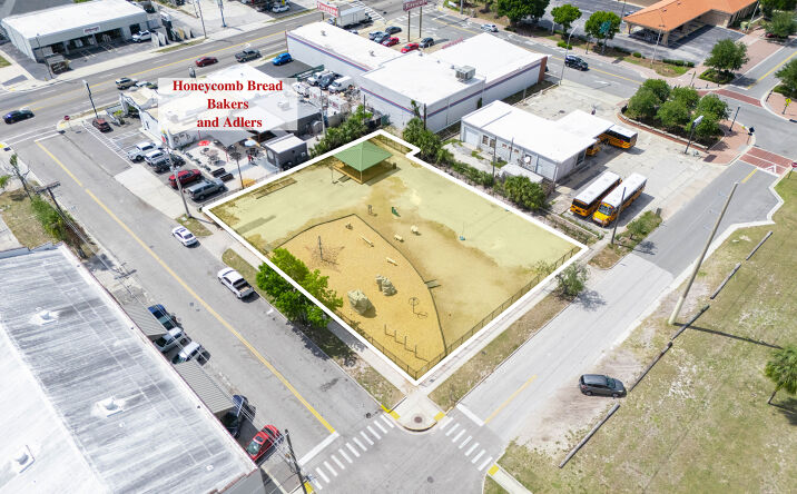 Pictures of Mixed Use property located at 165 SW 5th St, Winter Haven, FL 33880 for sales - image #1