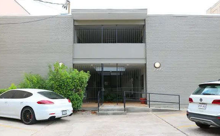 Pictures of Office property located at 2305 N. Hullen Street, Metairie, LA 70001 for sales - image #1