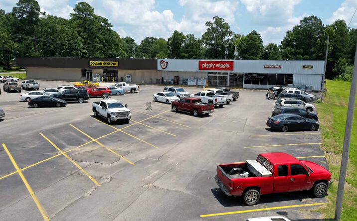 Pictures of Retail property located at 1307 N LINCOLN AVE, STAR CITY, AR 71667-4211 for sales - image #1