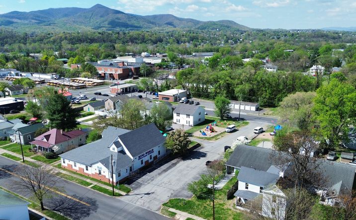Pictures of Office, Special Purpose property located at 501 South Colorado Street, Salem, VA 24153, 425 South Colorado Street, Salem, VA 24153, 500 S Market St, Salem, VA 95112-2218 for sales - image #1