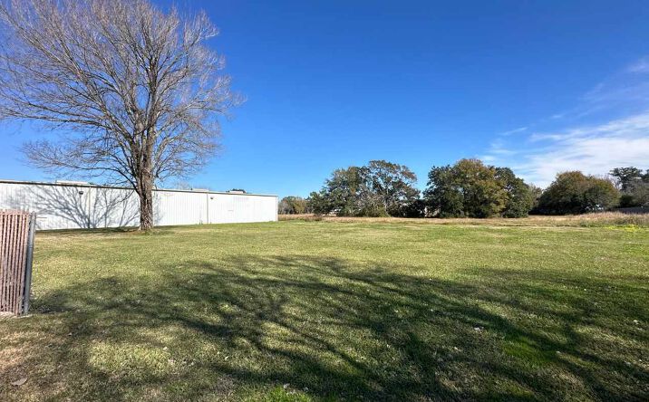 Pictures of Land property located at Lot West of 703 E. Highway 6, Alvin, TX 77511 for sales - image #1