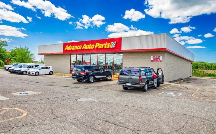 Pictures of Retail property located at 1740 Scottdale Rd M-139, Benton Harbor, MI 49022 for sales - image #1