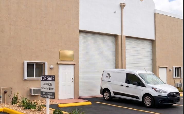 Pictures of Office, Industrial, Mixed Use property located at 1701 West 37th Street, Hialeah, FL 33012 for sales - image #1